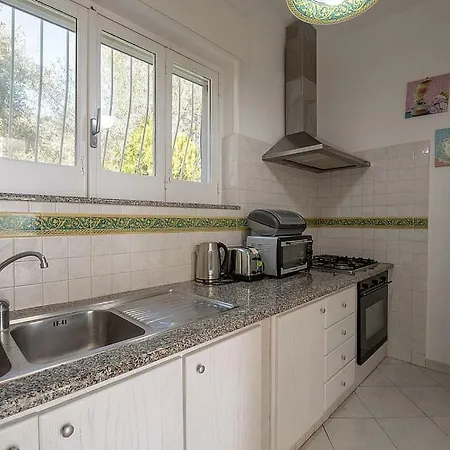 וילה Sirenuse Sleeps 12 Air Con Wifi *