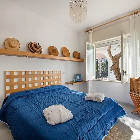 וילה Sirenuse Sleeps 12 Air Con Wifi