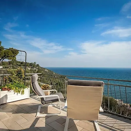 וילה Sirenuse Sleeps 12 Air Con Wifi נראנו